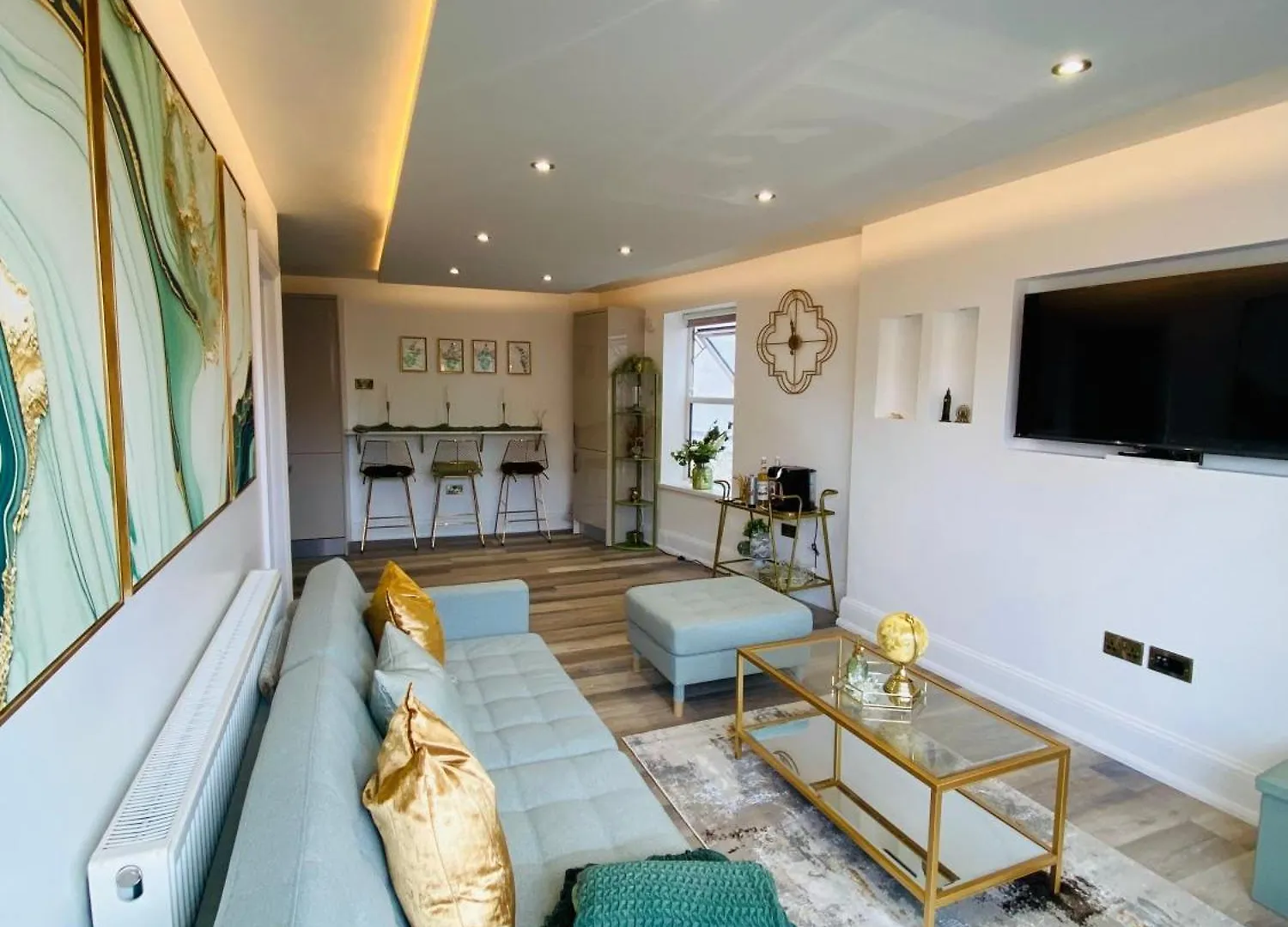 Luxury Shoreditch Penthouse! London